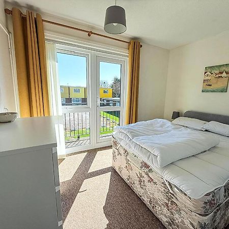 Lovely 4 Berth Chalet To Hire In Hemsby Nearby The Beach Ref 18177B Luaran gambar